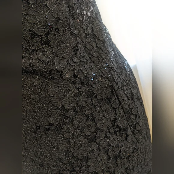 Black lace dress size Small - Picture 6 of 11